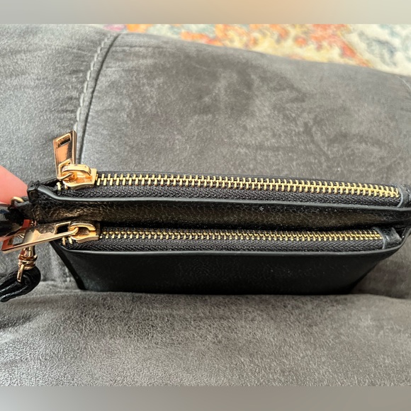 Black Wristlet Wallet - Picture 6 of 6